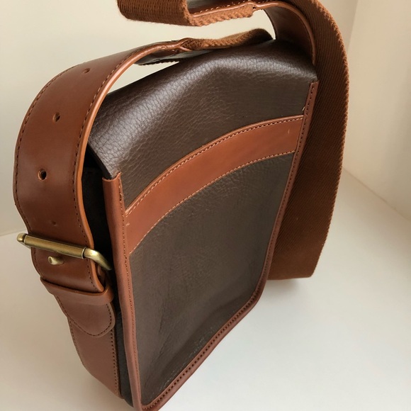 MARC BY MARC JACOBS Cross Body Bag - Picture 2 of 6